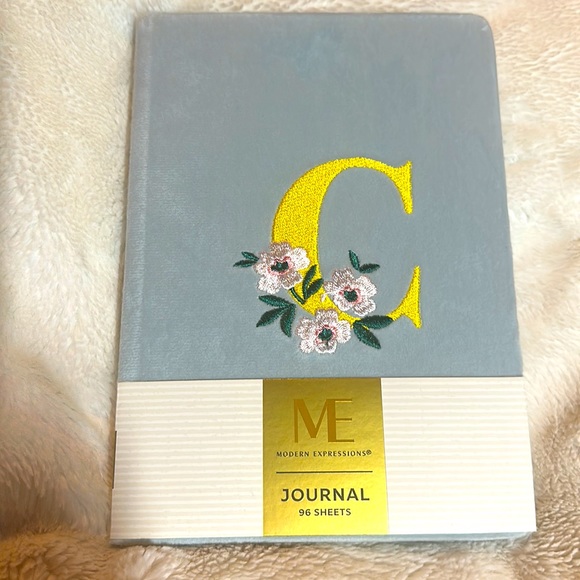 Modern Expressions journal letter C monogram 96 sheets - Picture 2 of 4